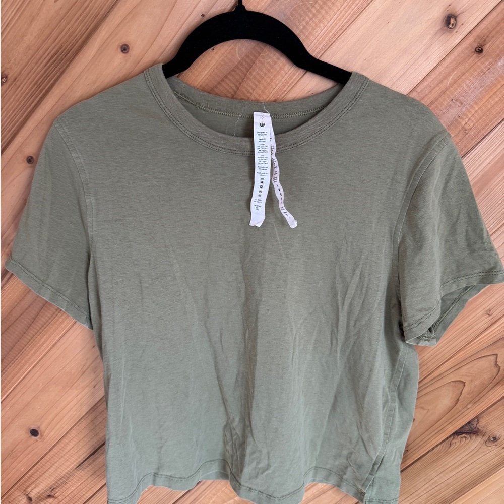 lululemon athletica Sage Green Short Sleeve Tee